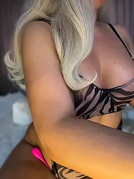 PinaColaBoom Live XXX-Chat
