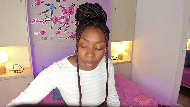 TaylorBloom's Live XXX Chat