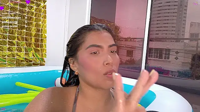 valentina_Noa Chat XXX in diretta