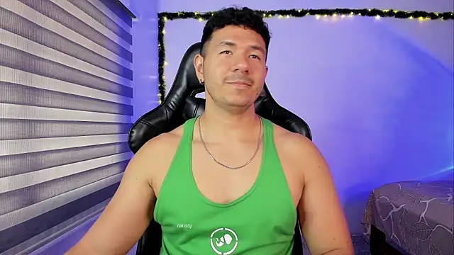 ransoj Live XXX Chat