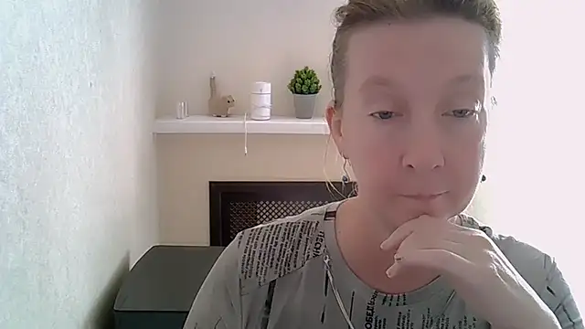 XXX chat uživo modela Madaamtang