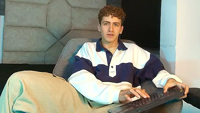 Tyler_Mcrey Live XXX-Chat