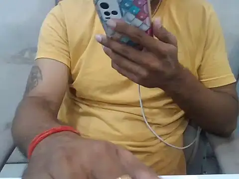 XXX chat uživo modela Aloneisbest