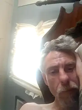 19JaSon83's Live XXX Chat