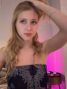 LunaRase Chat XXX live