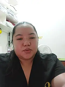 LianaCruzadoのウェブカメラショー