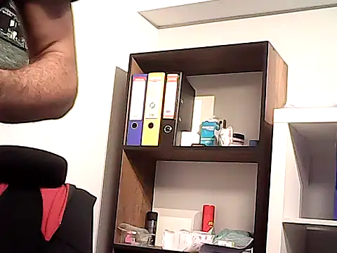 mastercharisma35 élő XXX-chatje
