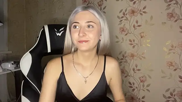 Chat +18 de WhitePowerGirl ao vivo