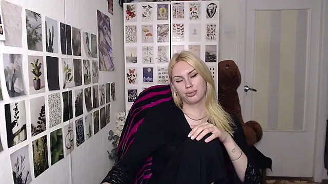 CapriScorpion – Naživo XXX chat