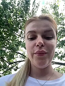 HarrietDart Chat XXX live