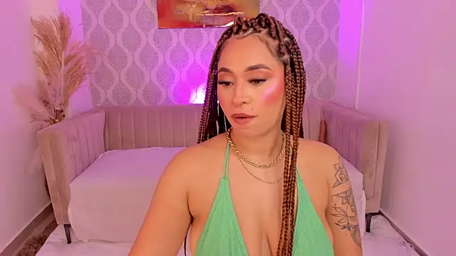 Nikki_Rousmeln Live XXX chat