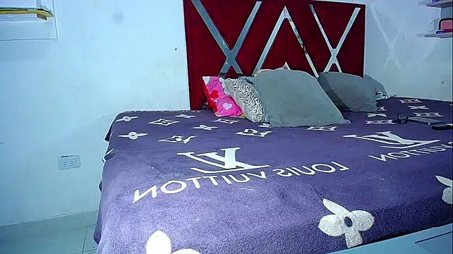Chatroom XXX en direct de DanisaBrown