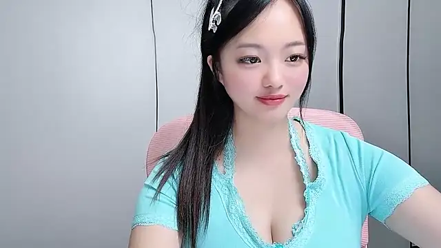 Winnie666999 现场XXX聊天