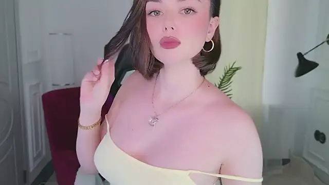 Chatroom XXX en direct de AvaFlower