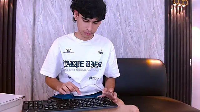 Kevin_Brooks1n Live XXX chat