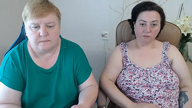Вебкам-шоу Lindy-Jeanie