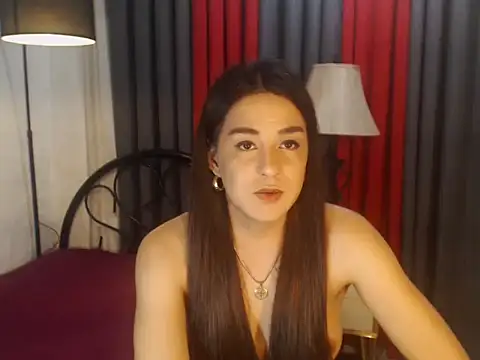 Chat +18 de HotMonique09 ao vivo