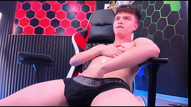 Ian_Stone_ live XXX chat