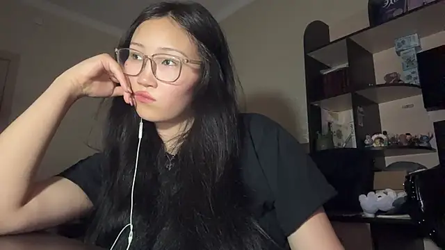 QueenOfCute Obrolan Langsung XXX