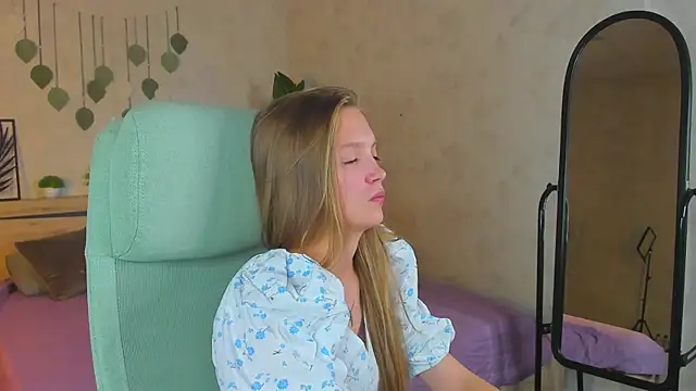 Neelly_Collins XXX чат на живо