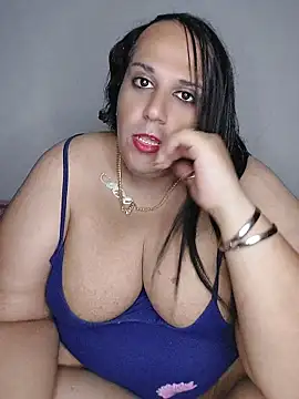 Strongshemail Adlı Modelin Canlı XXX Sohbeti