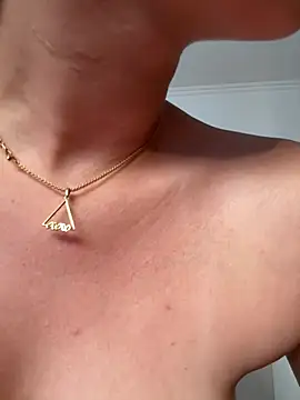 צ'אט XXX בשידור חי של Fortune_888