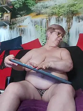 QueenPammy1 élő XXX-chatje