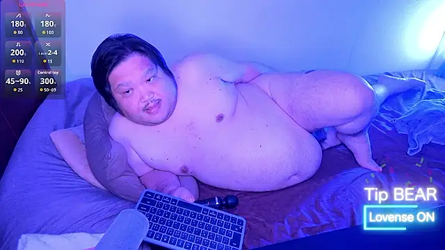 ChubbyBEAR039のライブXXXチャット