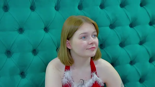 ElinaVale Chat XXX in diretta