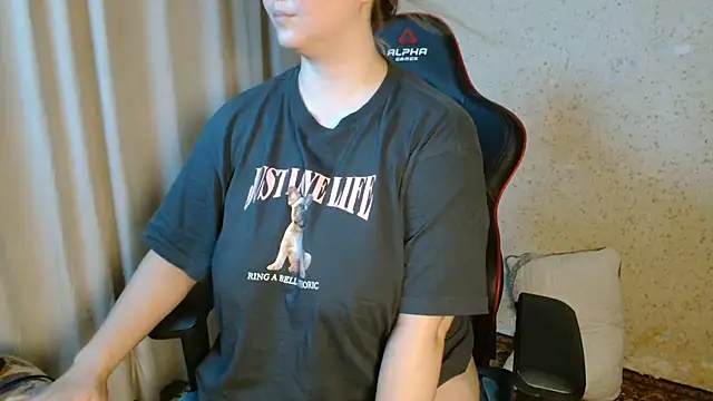Miaxfox's Live XXX Chat