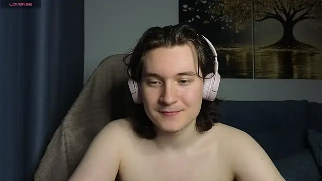 MoreRealAlex Chat XXX in diretta