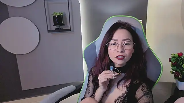 rosse_98_'s Live XXX Chat