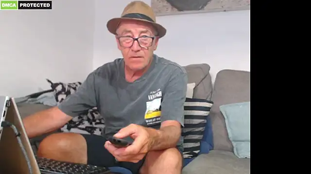 XXX chat uživo modela bluedae1
