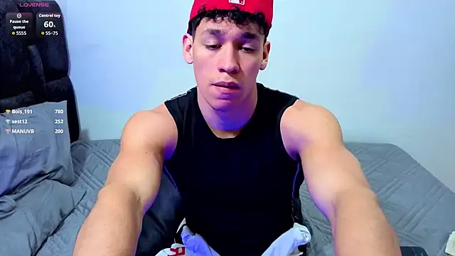 Czat XXX na żywo – Luke_Muscle