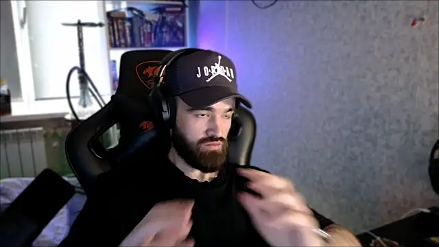 Chat XXX en directo de _Serious_Man