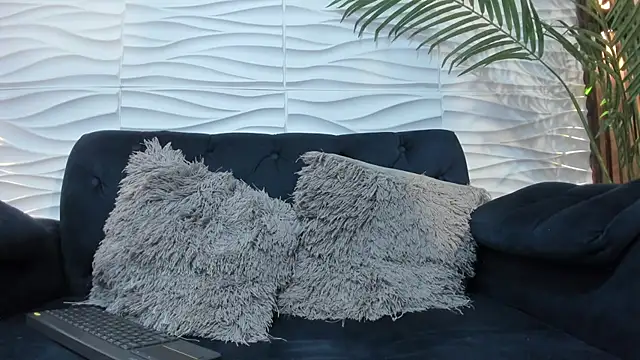 Pavo_tv Adlı Modelin Canlı XXX Sohbeti