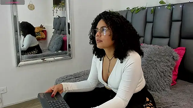 Chat XXX en directo de Cheila-Carter