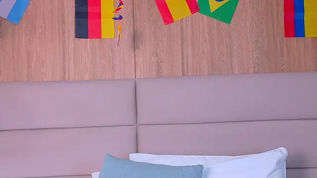 ZoehAngel's Live XXX Chat