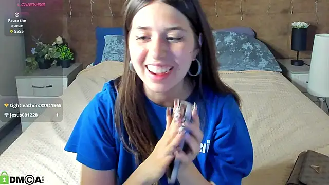 Elly_B1oom's Live XXX Chat