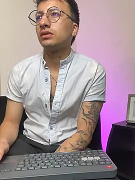 XXX chat uživo modela Alexander_Klain