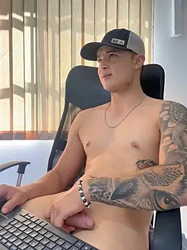Chatroom XXX en direct de Alexander_ferre