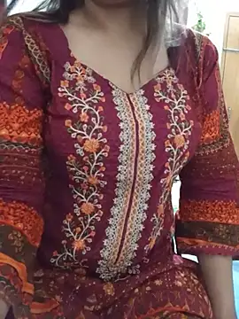 Tanha18n Live XXX chat