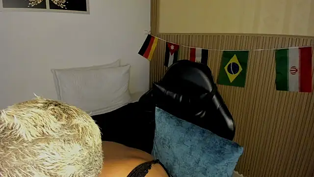 summer_night_'s Live XXX Chat