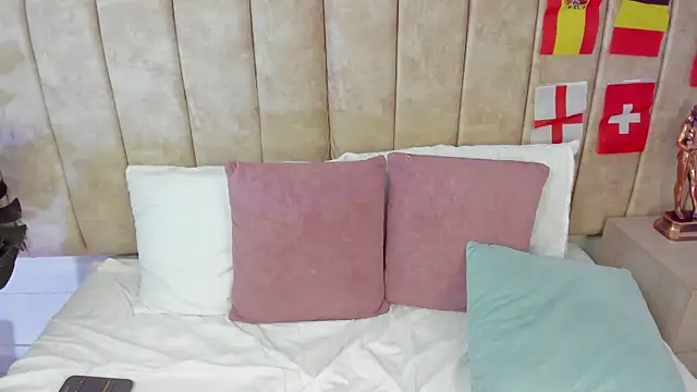Chat +18 de DinahCarter ao vivo