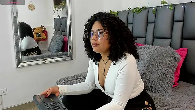 دردشة Cheila-Carter الجنسية المباشرة