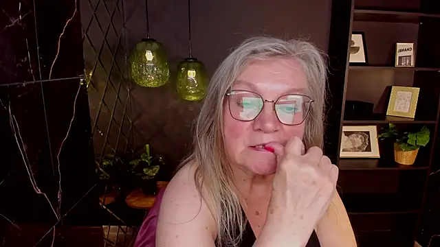 NataliMellow Live XXX-chat