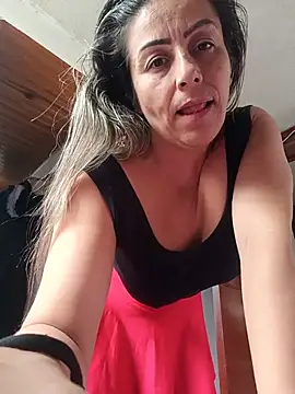 maynor_1998's Live XXX Chat