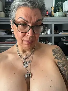 dieseldame1313 Live XXX-Chat