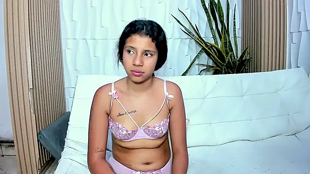 XXX chat uživo modela AmazingPartys