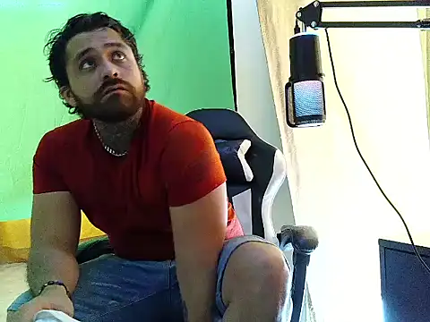 aronmiller404 Chat XXX in diretta